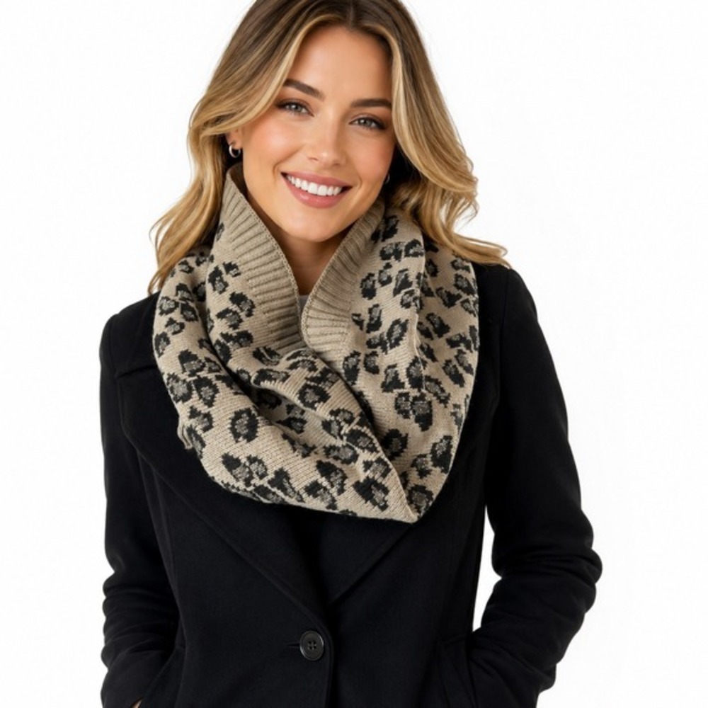 New York & Co Leopard Infinity Scarf Tan‎ Black Metallic Knit Animal Print 67-02